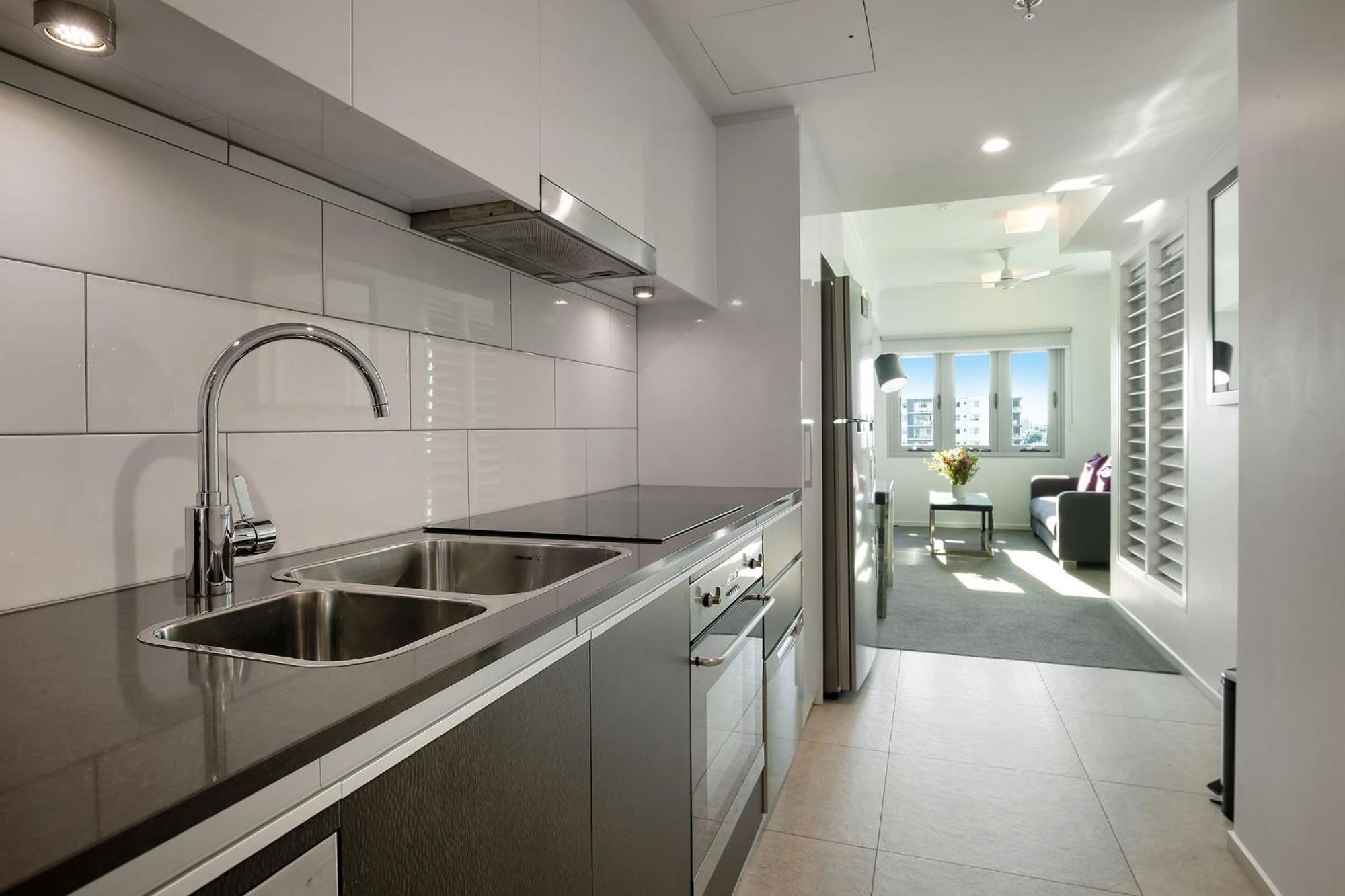 H On Mitchell Apartment Hotel Darwin Buitenkant foto