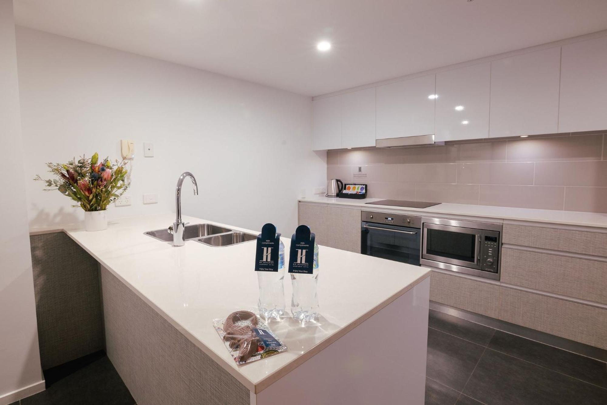 H On Mitchell Apartment Hotel Darwin Buitenkant foto